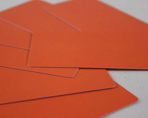 Plastikkarten, 86 x 50 x 0,50 mm, orange, 100 Karten pro Pack